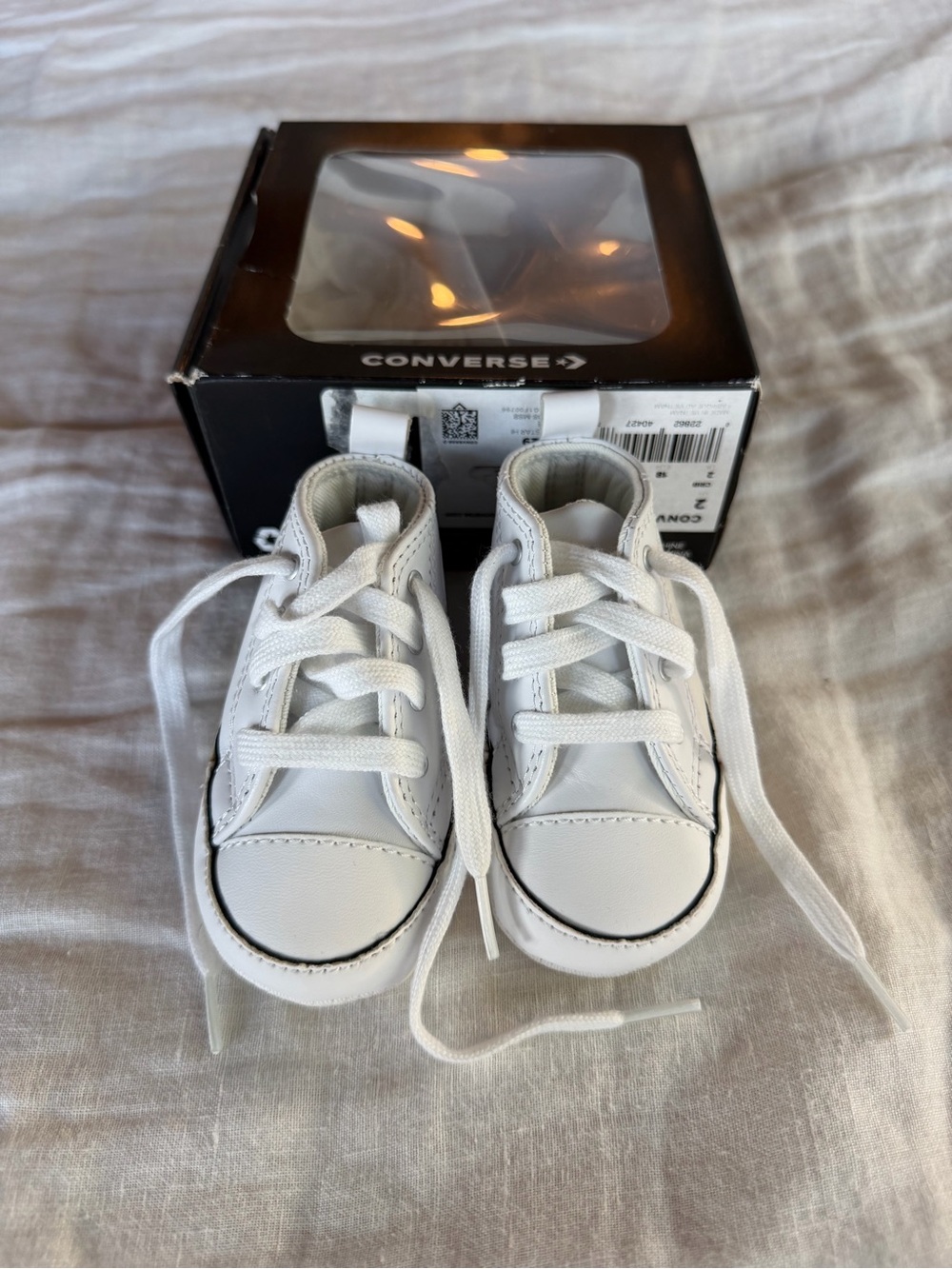 Converse First Star Hi White Crib Shoes Baby Size 2 w/ Original Box
